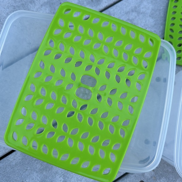 Set 2 Rubbermaid Fresh Works Produce Savers Vegetables Storage Bins Refrigerator - Picture 8 of 15